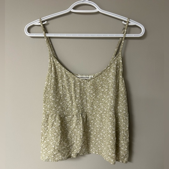 Abercrombie & Fitch Trapeze Cropped Floral Sage Green Cami Top - Picture 1 of 5